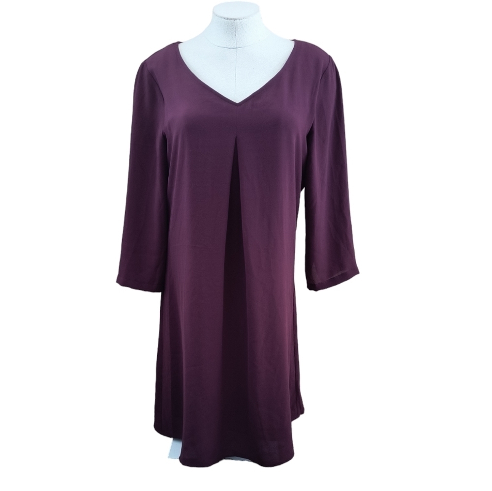 Rose & Olive Burgundy 3/4 Sleeve V-neck Pleated Front Shift Dress Size M